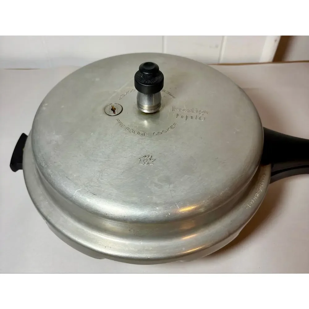 1993 Vintage Prestige Senior 6 Qt Pressure Cooker Pan Aluminum IS2347 w/ Jiggler